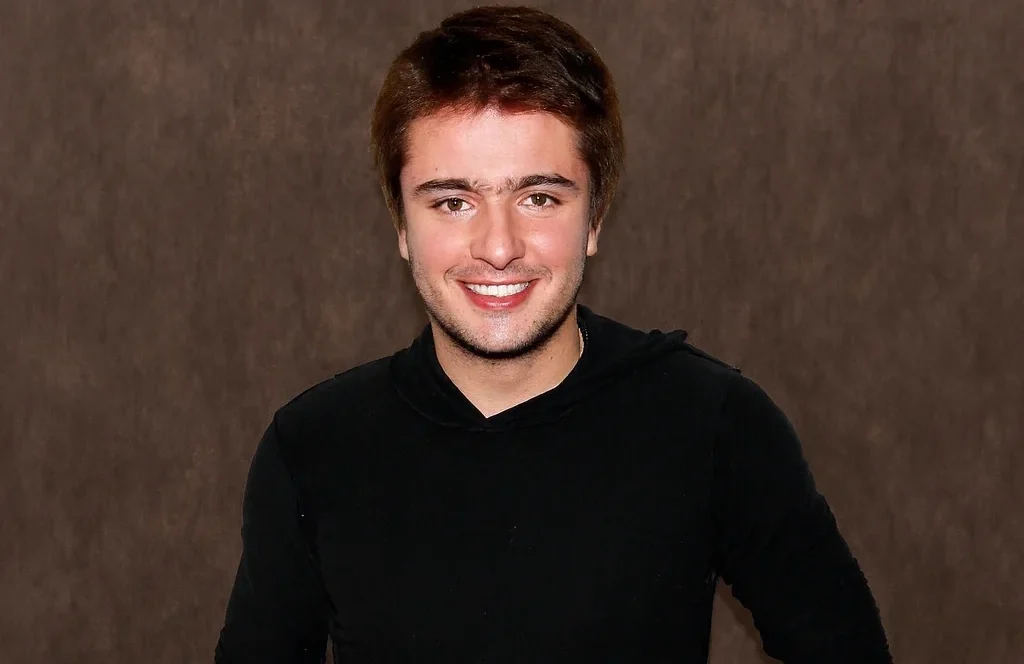 Andrés Sandoval Bio, Age, Family, Career, Net Worth, Wikipedia