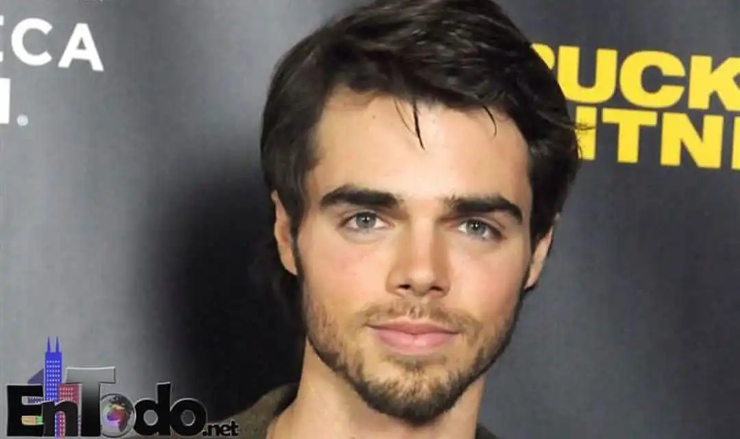 Reid Ewing Age, Family, Career, Net Worth, Wife, Bio/Wiki & More