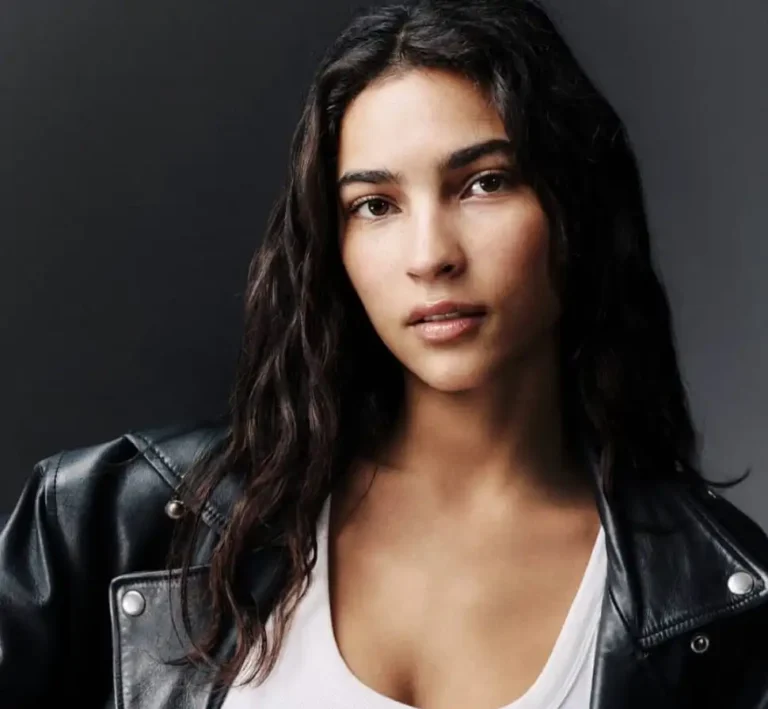 Tina Tonkin Age, Height, Family, Career, Ethnicity, Net Worth