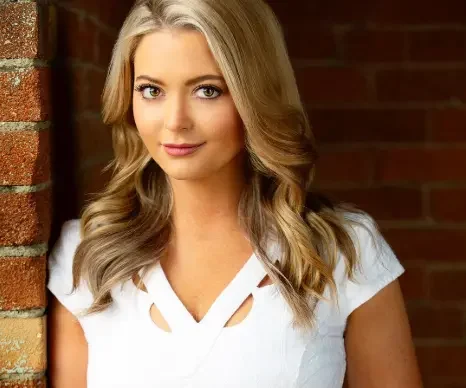 Dani Beckstrom Bio/Wiki, Age, Career, Husband, Family & Net Worth